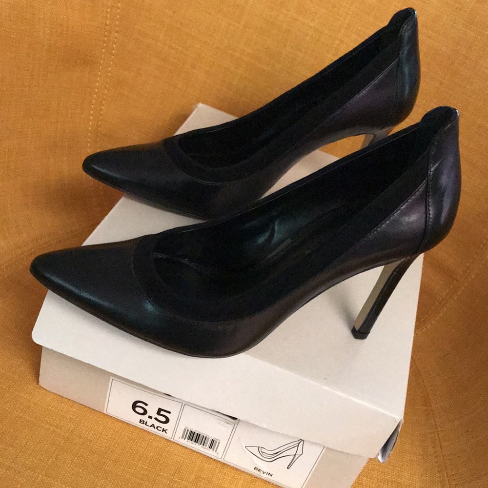 Banana Republic Bevin, genuine leather, black, sexy stiletto. Size 6.5. Orig-box